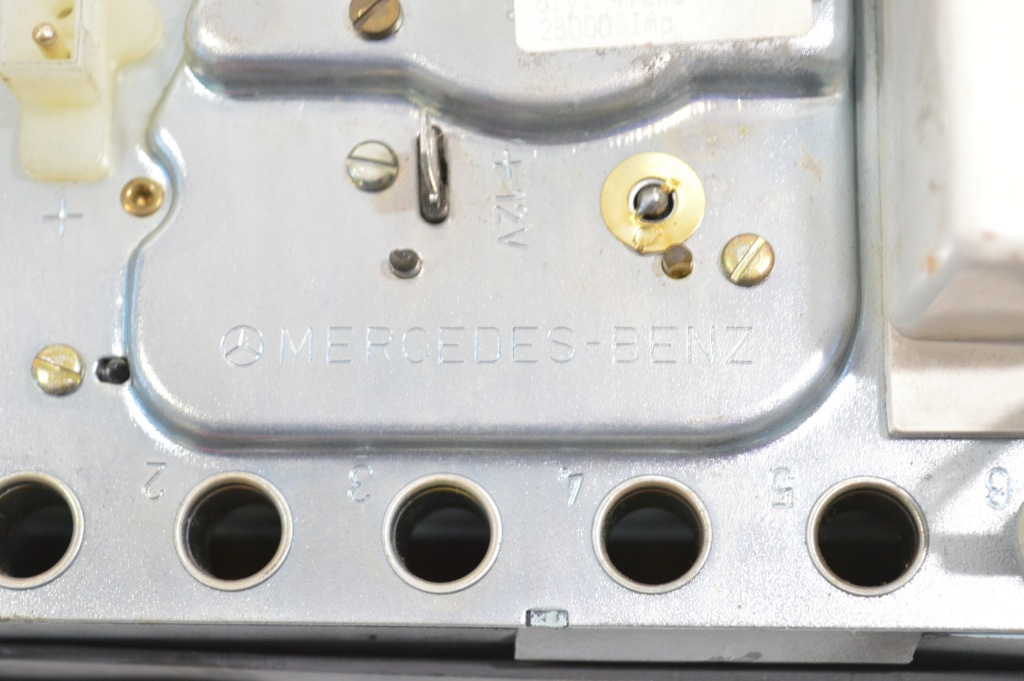 Лічильник прилади mercedes w126 c126 asr 560sec 560sel 560se європа 1265426460 в Україні