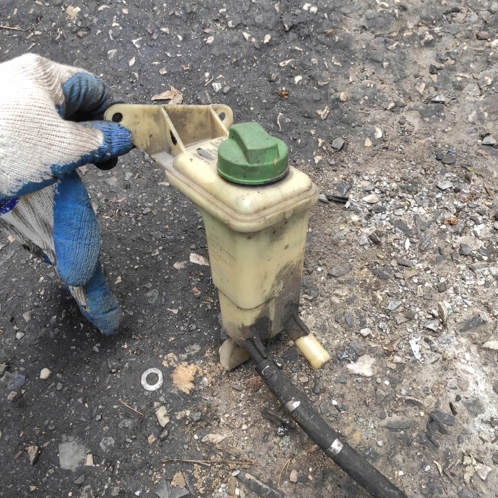 фото №1, Бачок жидкость усилителя audi a4 passat b5