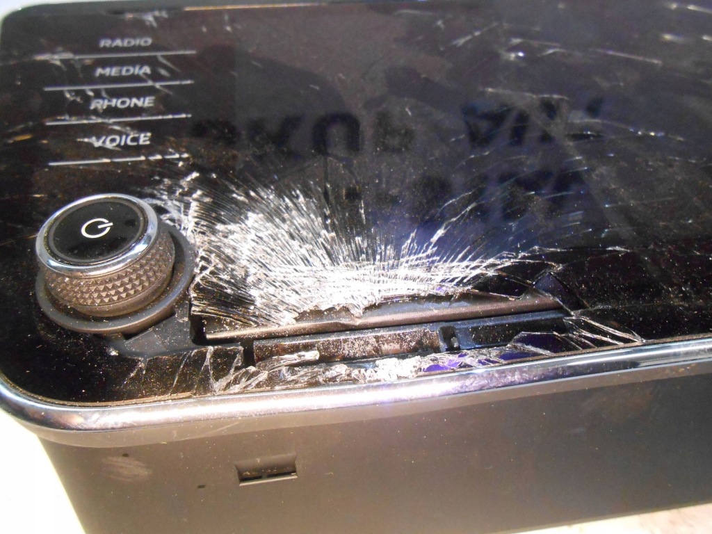 Skoda superb iii 3 навигация navi дисплей мультимедиа описание 3v0919605d с Разборки