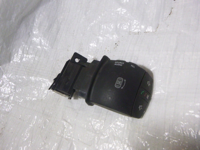 фото №1, Переключатели pod руль renault оригинальный номер 255529492r