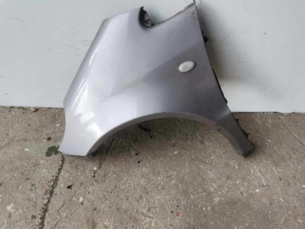 Купить Крыло  левое  перед mercedes a-klasa w168