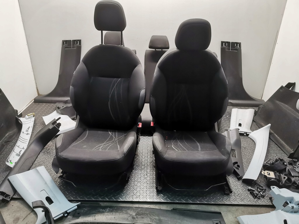 фото №8, Салон сидіння сидіння заднє сидіння пластики peugeot 308 t9 kombi