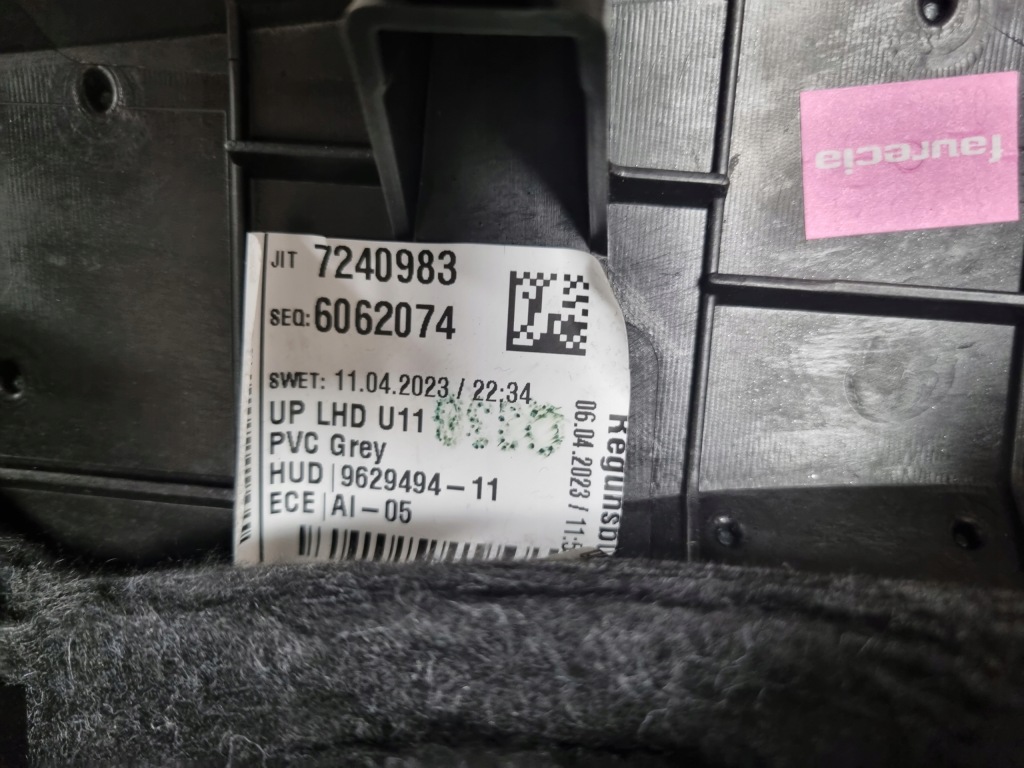 фото №14, Bmw x1 u11 панель приладів консоль оригінал подушка безпеки подушка водій пасажир