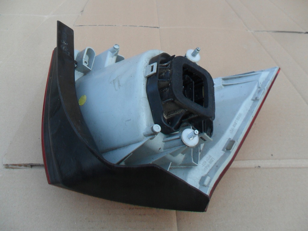 фото №13, Vw golf v лампа задняя правая