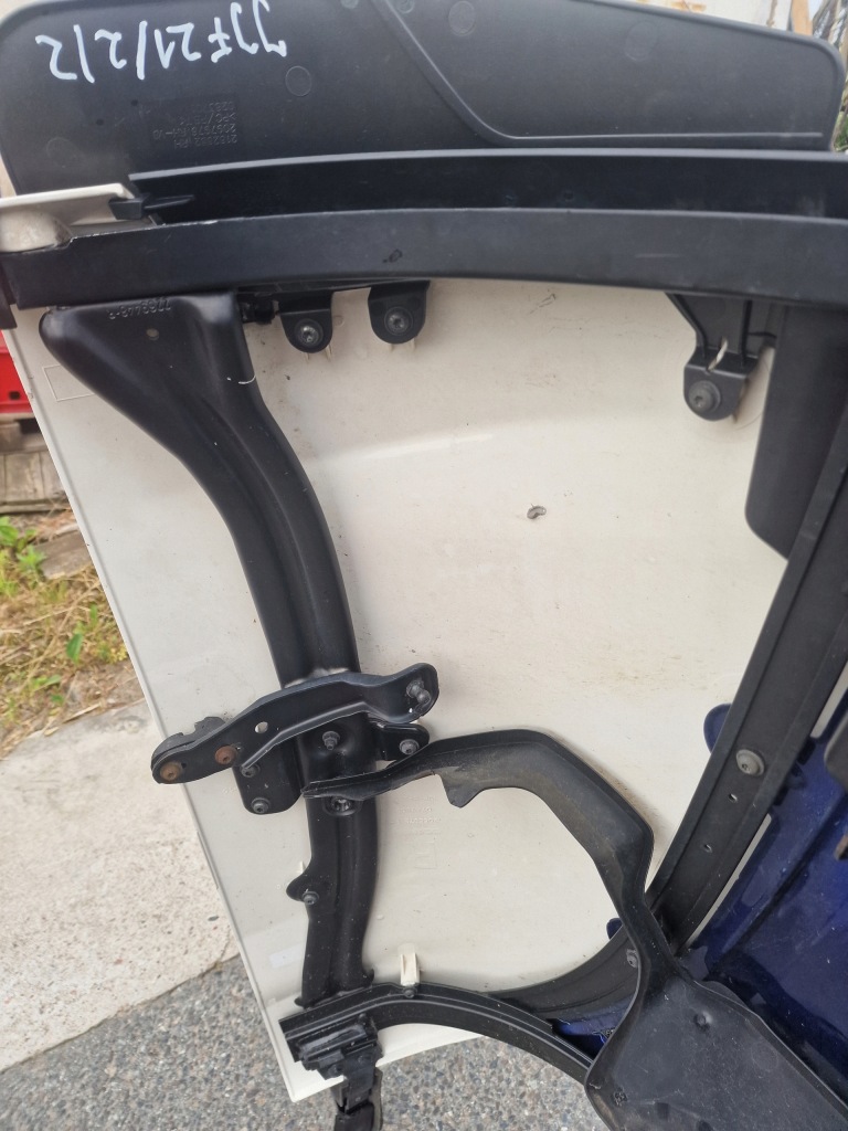 Капот решітка  решітка радіатора облицювання streamline scania r 2055972 2269446 2055973 Оригінал