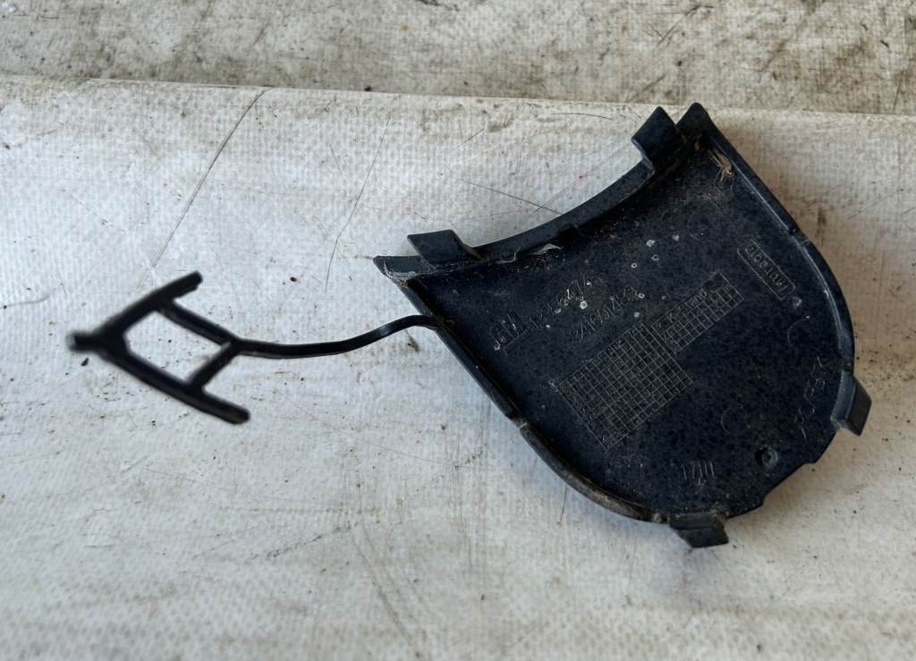 фото №2, Заглушка фаркоп бампера задня opel adam 13356474