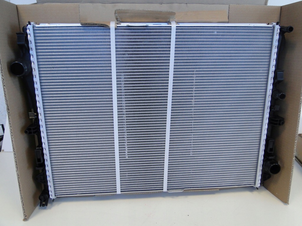 Mercedes радиатор воды жидкости e klasa 213 w213 s213 238 c238 a238 w238 Киев