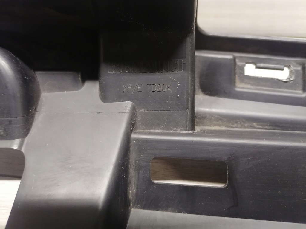 фото №10, Twingo ii lift усилитель решётка радиатора решётка радиатора 620360408r