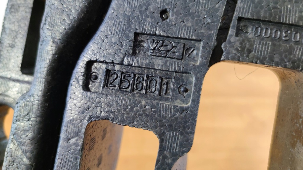 фото №3, Peugeot 607 правый абсорбер бампера задняя пена