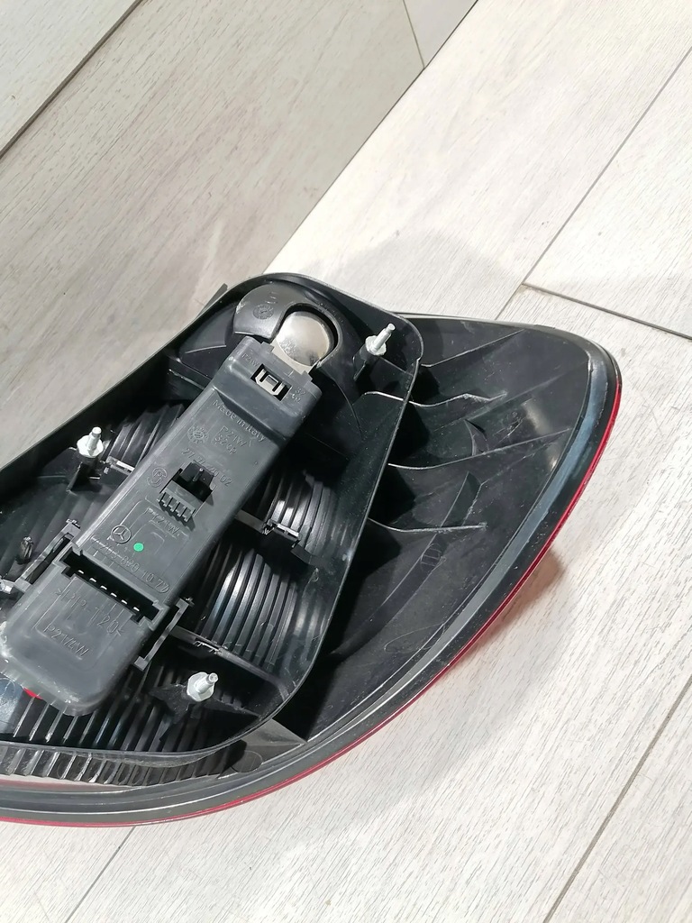 фото №9, Mercedes w203 лампа лівий задня a2038202564