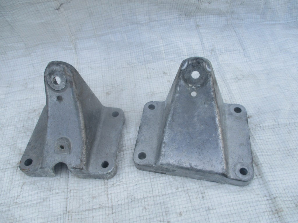 фото №1, Jaguar xj x351 xf range rover 5.0 sc кронштейн двигуна