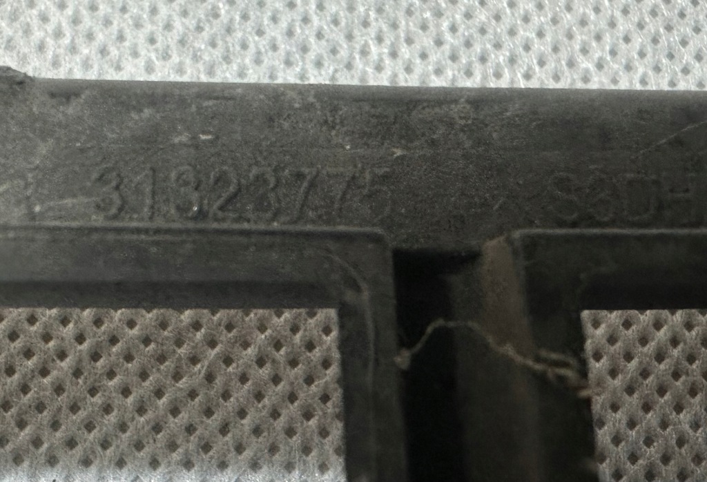 фото №9, Volvo xc60 lift решітка бампера перед ładna оригінальний номер 31323775