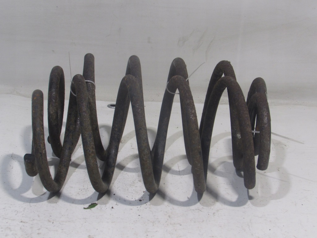 фото №1, Jeep grand cherokee 3.0 wk пружина амортизатора задняя левая правая задняя