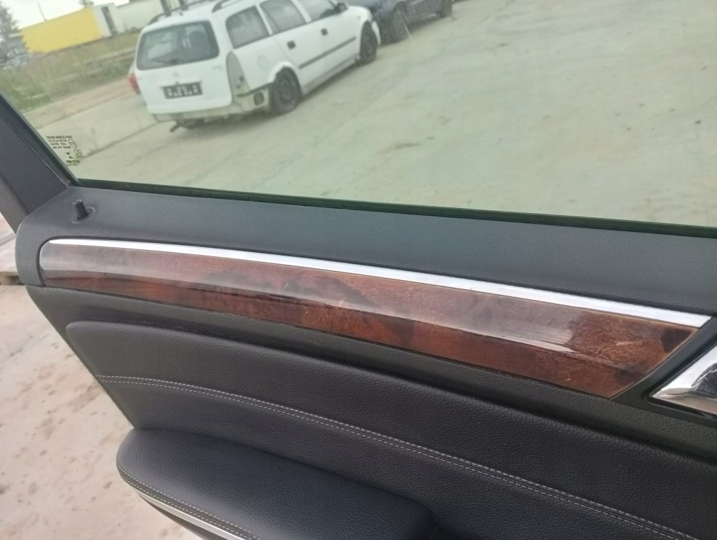 фото №1, Молдинг декоративная обивка дверь перед передняя левая mercedes-benz klasa gl