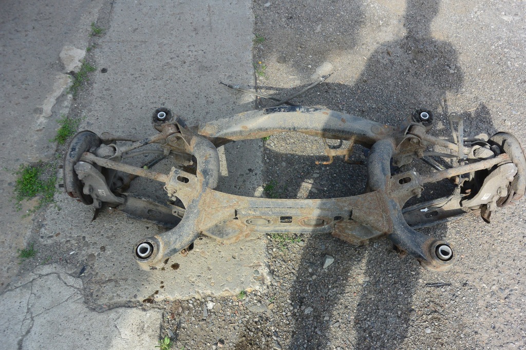 фото №11, Подрамник подрамник балка поворотный кулак ступица задняя kpl 3.5 v6 lexus gs iii 450h mk3