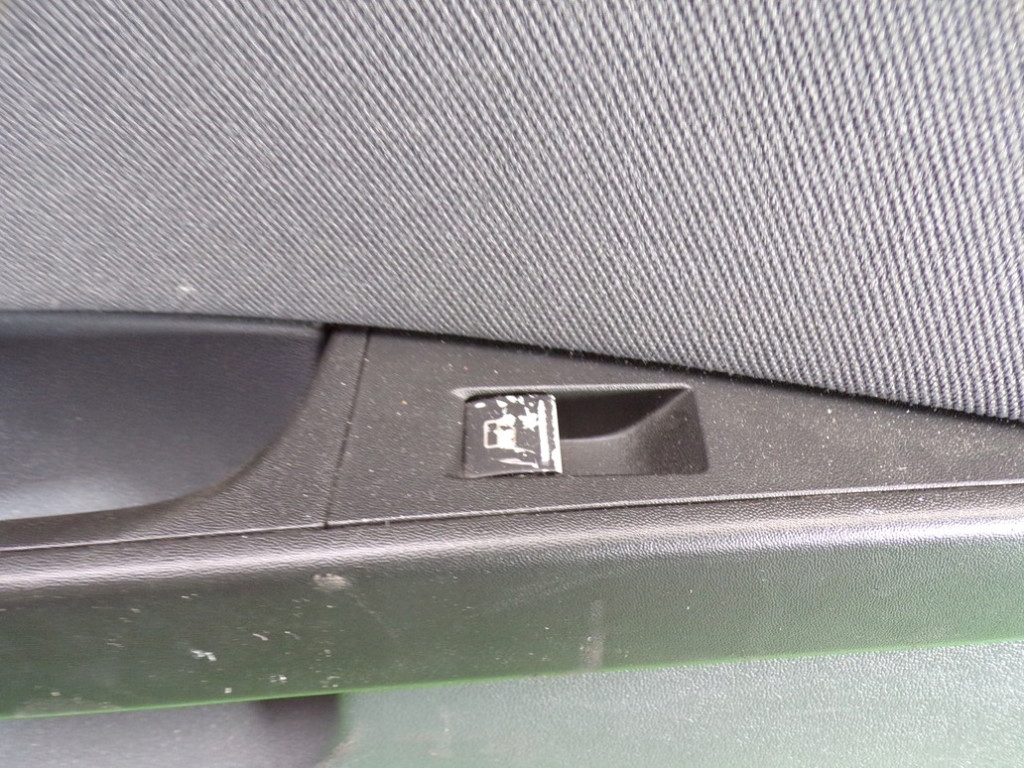 Seat leon 2 дверь левая задний задние в Украине