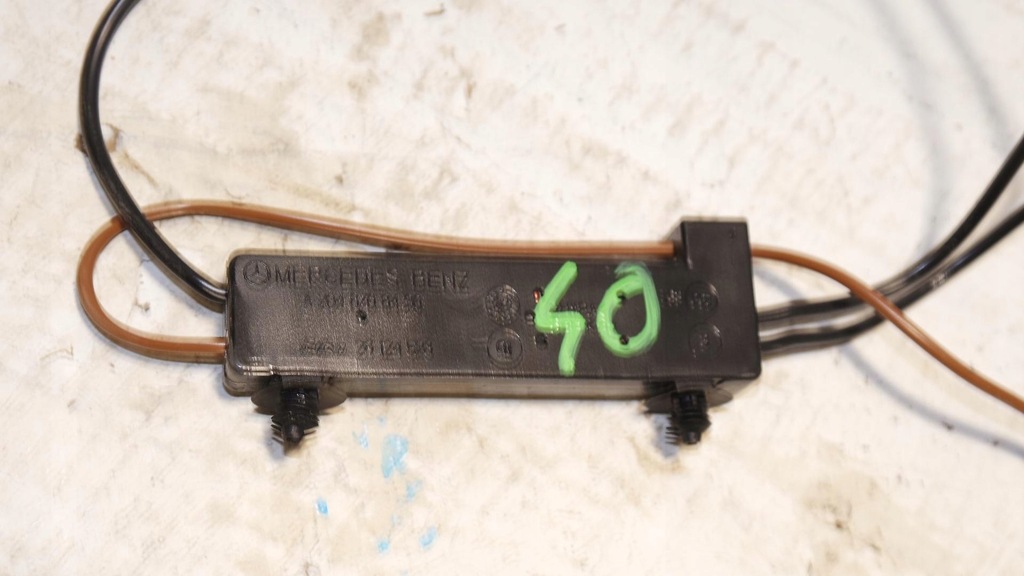 фото №6, Підсилювач антенний mercedes w204 sedan