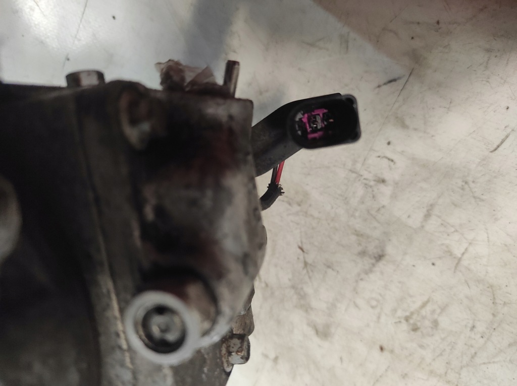 фото №7, Компрессор компрессор кондиционера vw polo 9n 14 16v