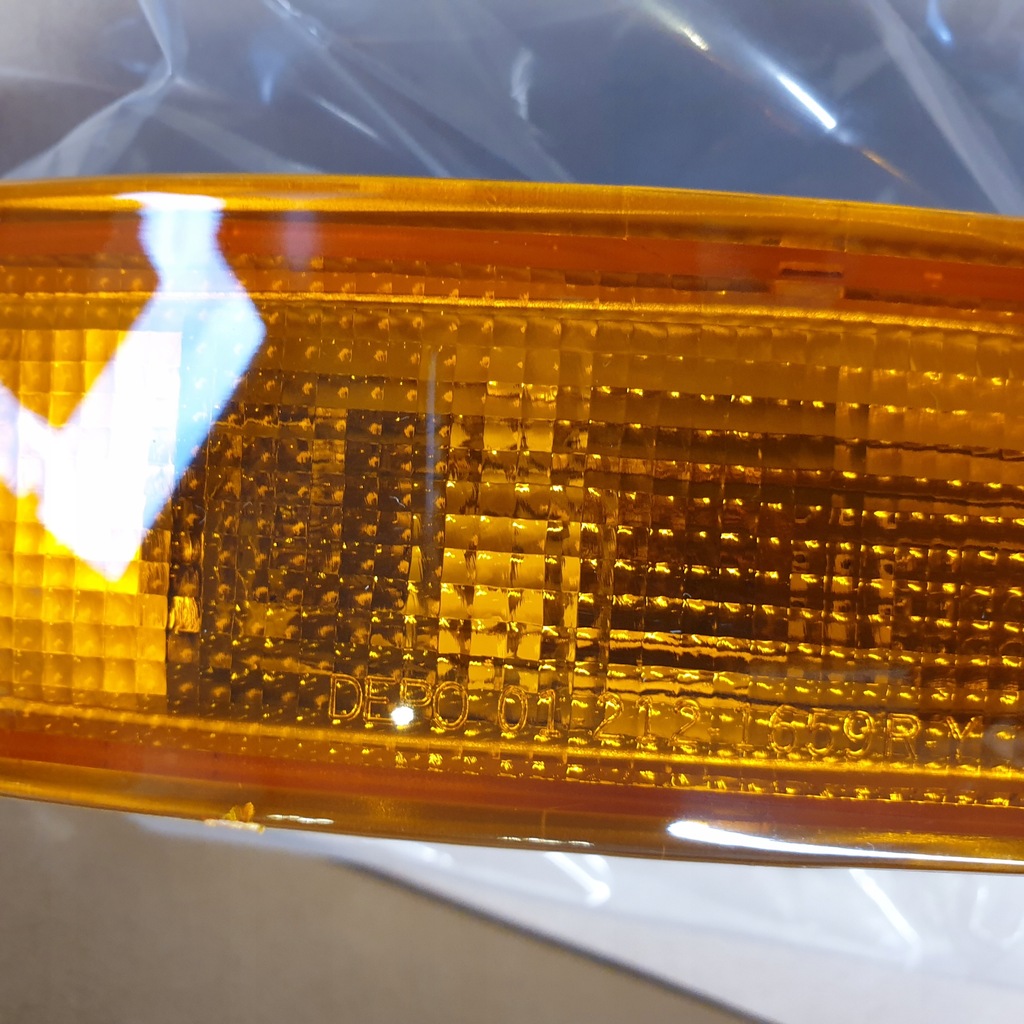 фото №13, Лампа габаритна поворотник перед toyota camry iii 92--