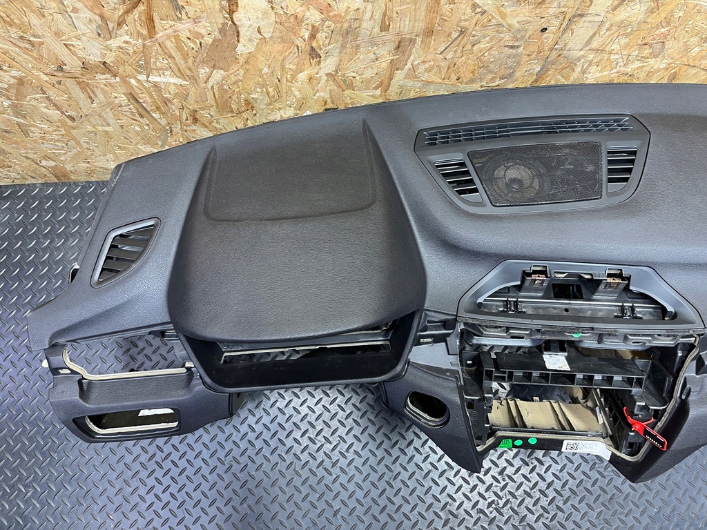 фото №8, Панель приладів приладова панель bmw x1 f48 czarna usa
