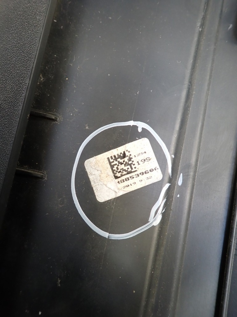 фото №15, Молдинг боковая дверь правая передняя audi q8 4m8853960