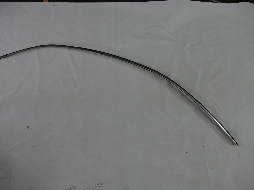 фото №1, Audi a5 8t s5 молдинг кузовна права хром