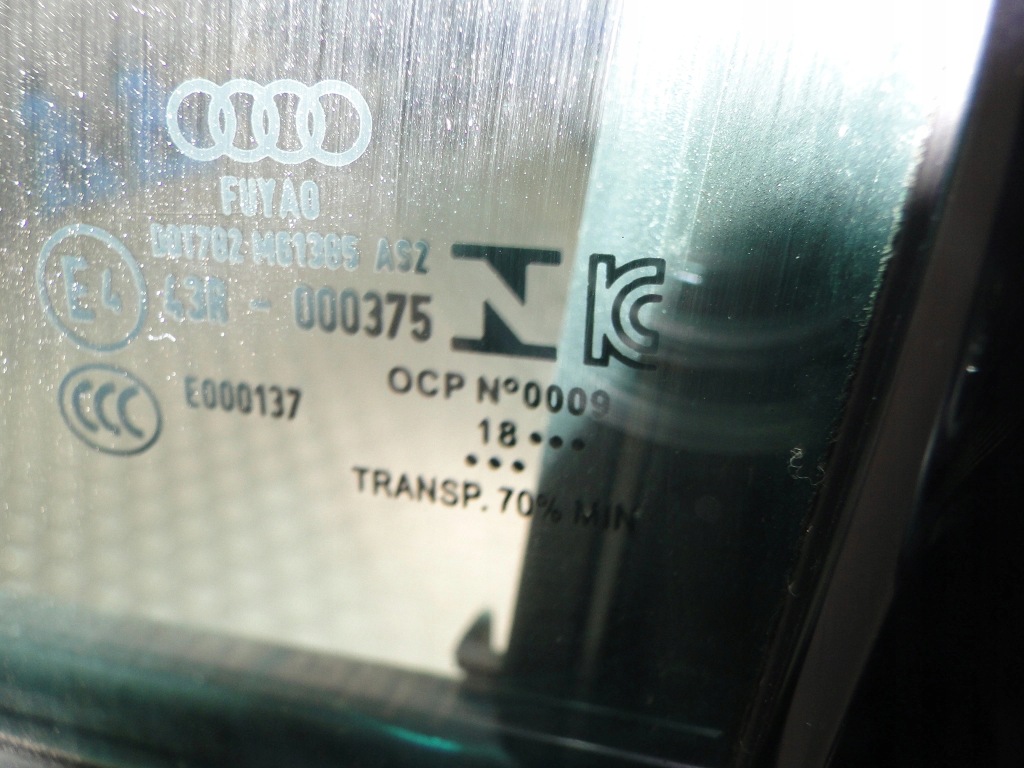 Дверь задняя audi 4ke e-tron galaxisblau 2018 cena za 1 штука Оригинал