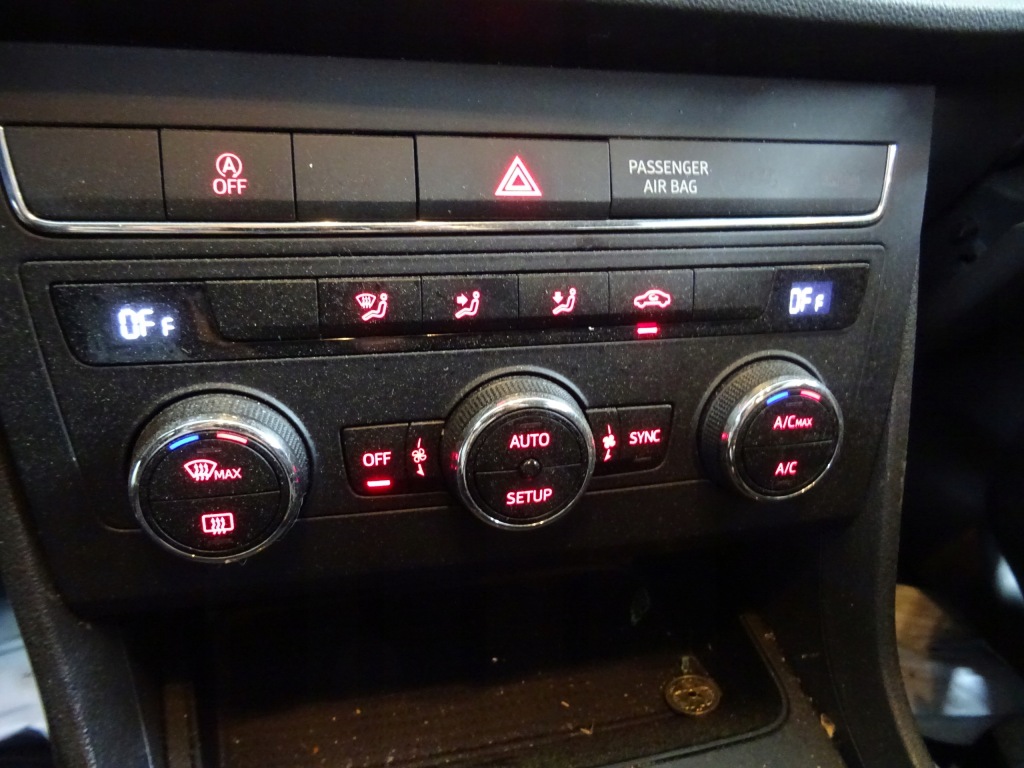 фото №1, Переключатель панель обдув seat leon iii 3 lift