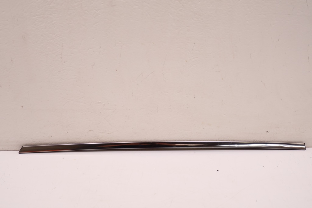 фото №1, Kia niro i молдинг декоративная дверь правая задняя