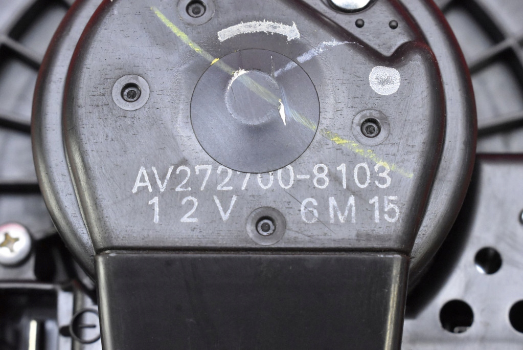 фото №6, Повітродувка вентилятор обдув eu av272700-8103 toyota verso 1 i 09-13