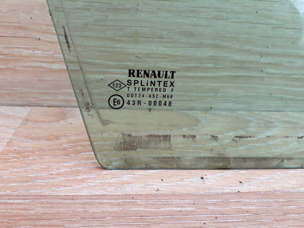 фото №3, Стекло боковая дверь малый треугольник правый перед renault scenic i