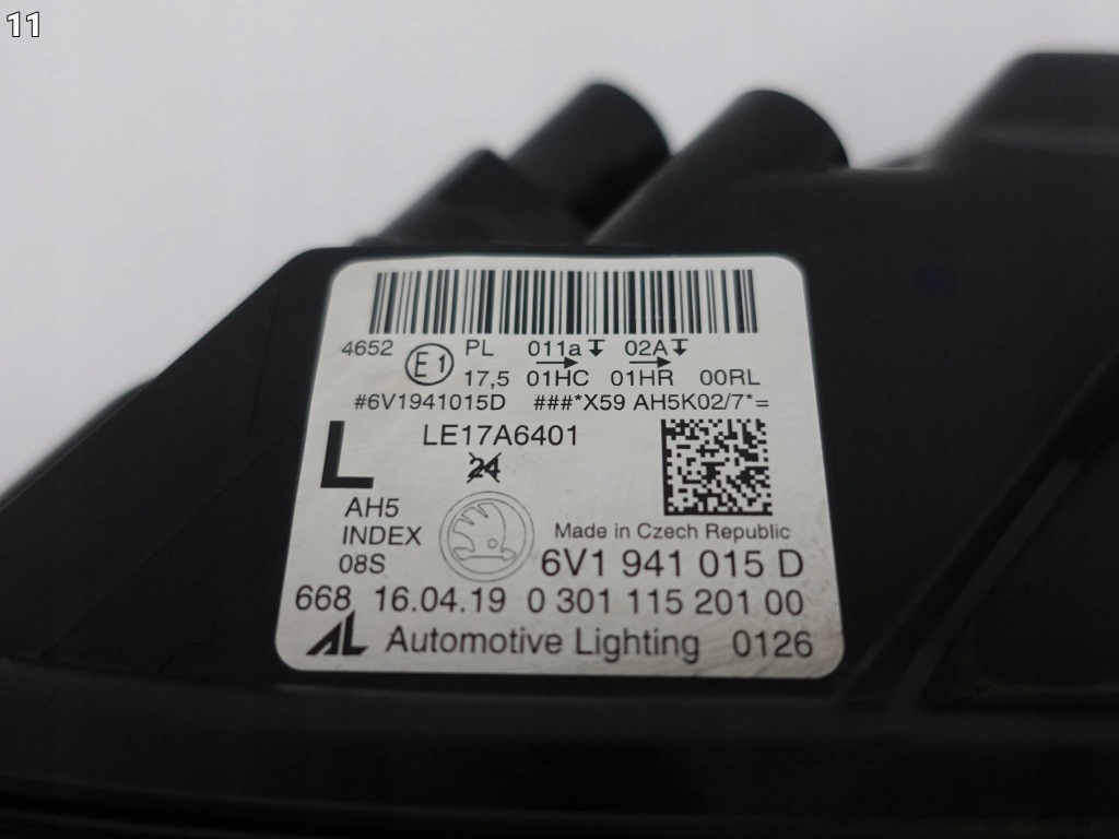 Skoda fabia 3 3 рестайлинг  6v1 18-21 фара левая обычная противотуманная фара + led перед европа Оригинал