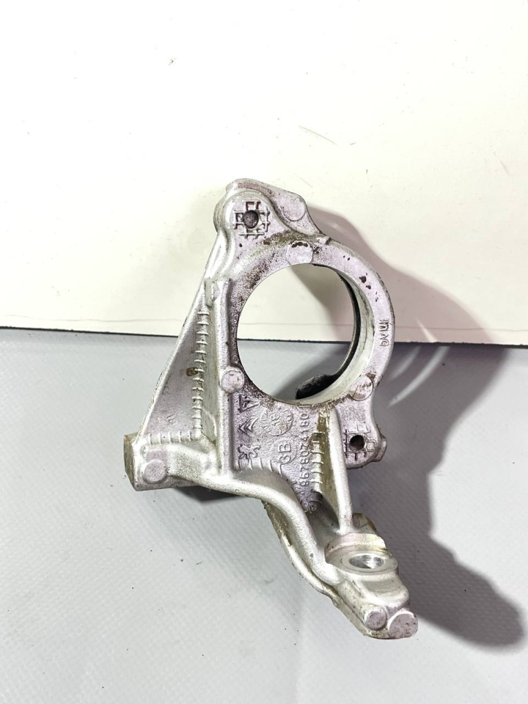 фото №1, Кронштейн опора основание полуось peugeot citroen 1.6 hdi - 9678074180