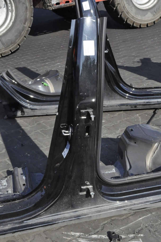 фото №2, Seat leon iv 5d блок двигателя порог левый