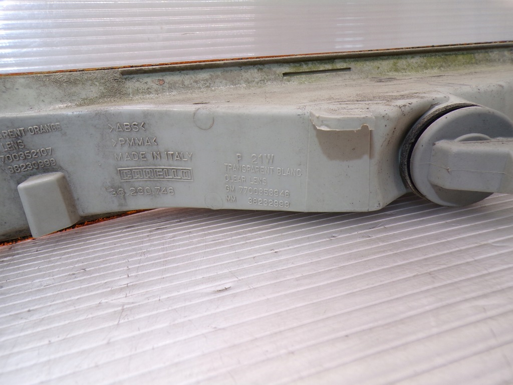 фото №5, Поворотник левый renault master ii 7700353946