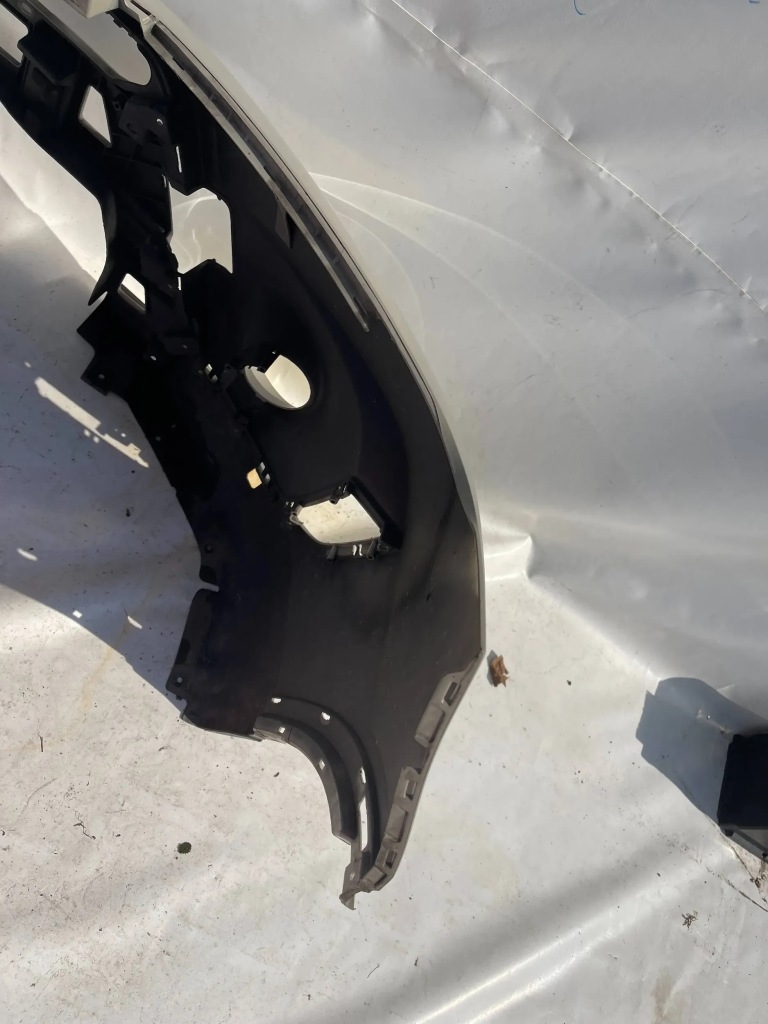 Бампер suzuki vitara iii ly lift 2018 перед передний 7171186r Оригинал