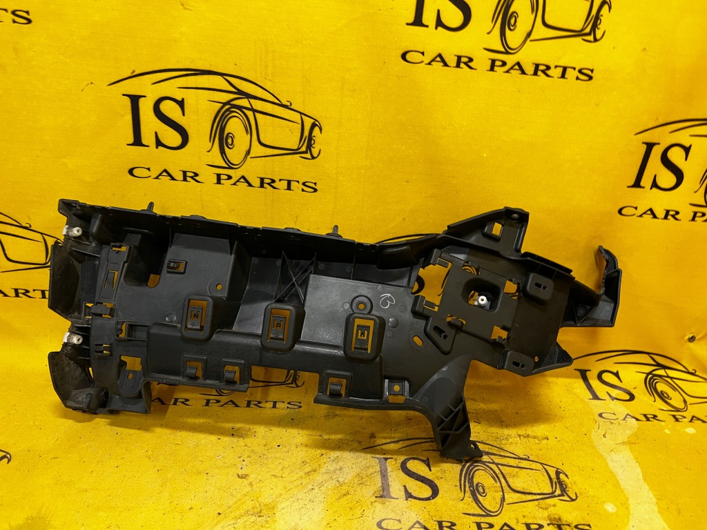 фото №1, Направляющая бампера левый задняя lr l462 discovery v