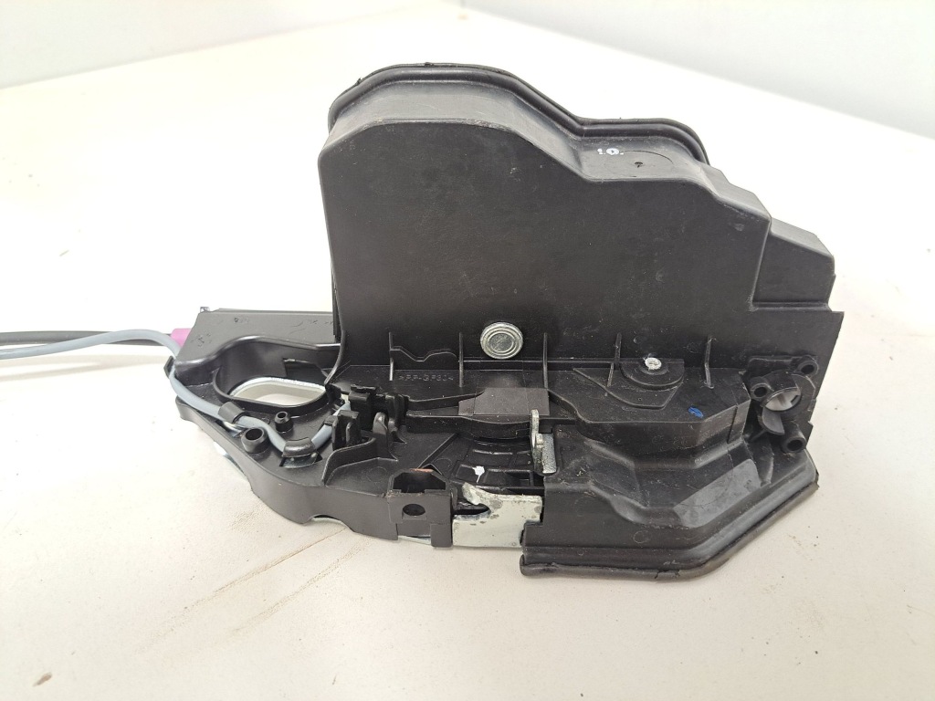 фото №10, Bmw 5 gt f07 2013 перед сторона левая вкладка do замка дверь