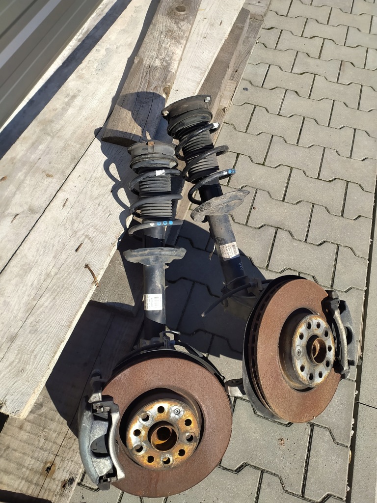 фото №1, Audi 8v a3 2016 2.0 tdi quattro важіль поворотний кулак