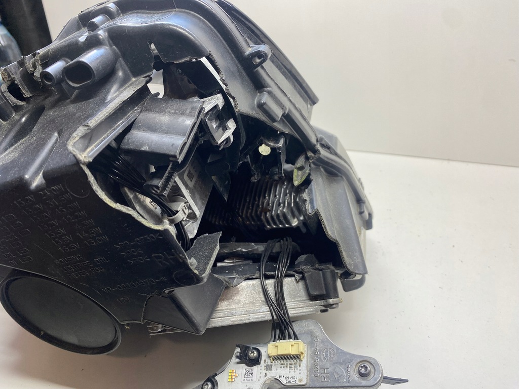 фото №10, Skoda karoq лампа правая правый перед передняя full led 57b941016f