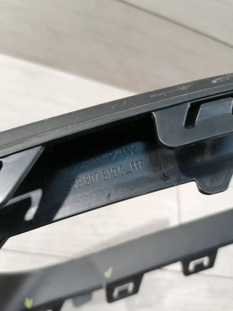 фото №11, Macan turbo lift молдинг бампер левый перед 95b807819g