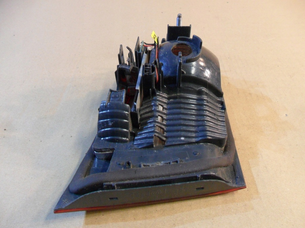 фото №12, Лампа кришки правий задня bmw 3 f30 f31 7259916