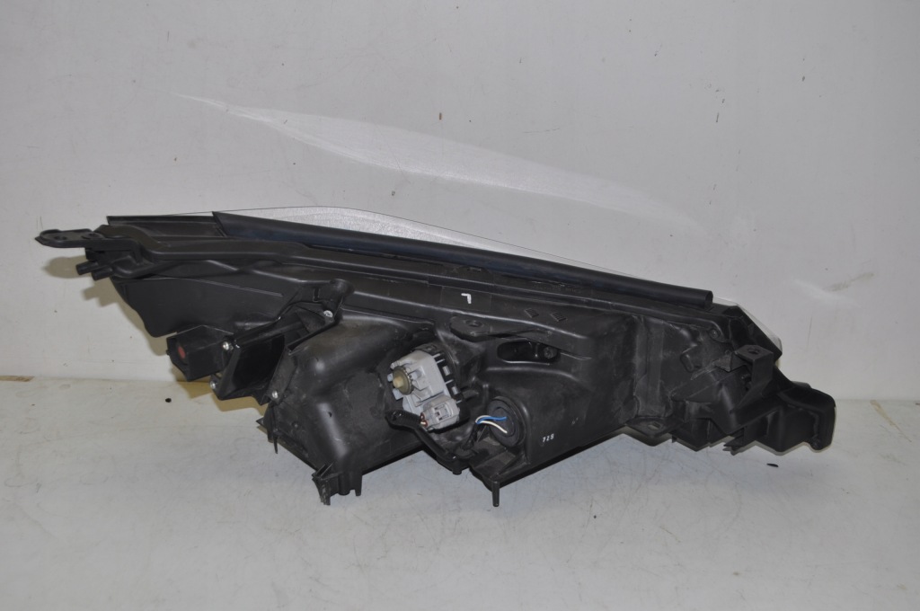 Toyota mirai 2016- фара левая перед full led с Разборки