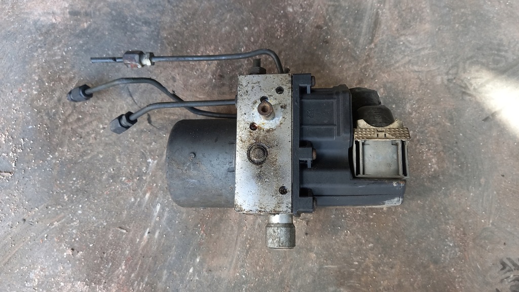 фото №1, Насос abs ford mondeo mk3 02r 0265800007