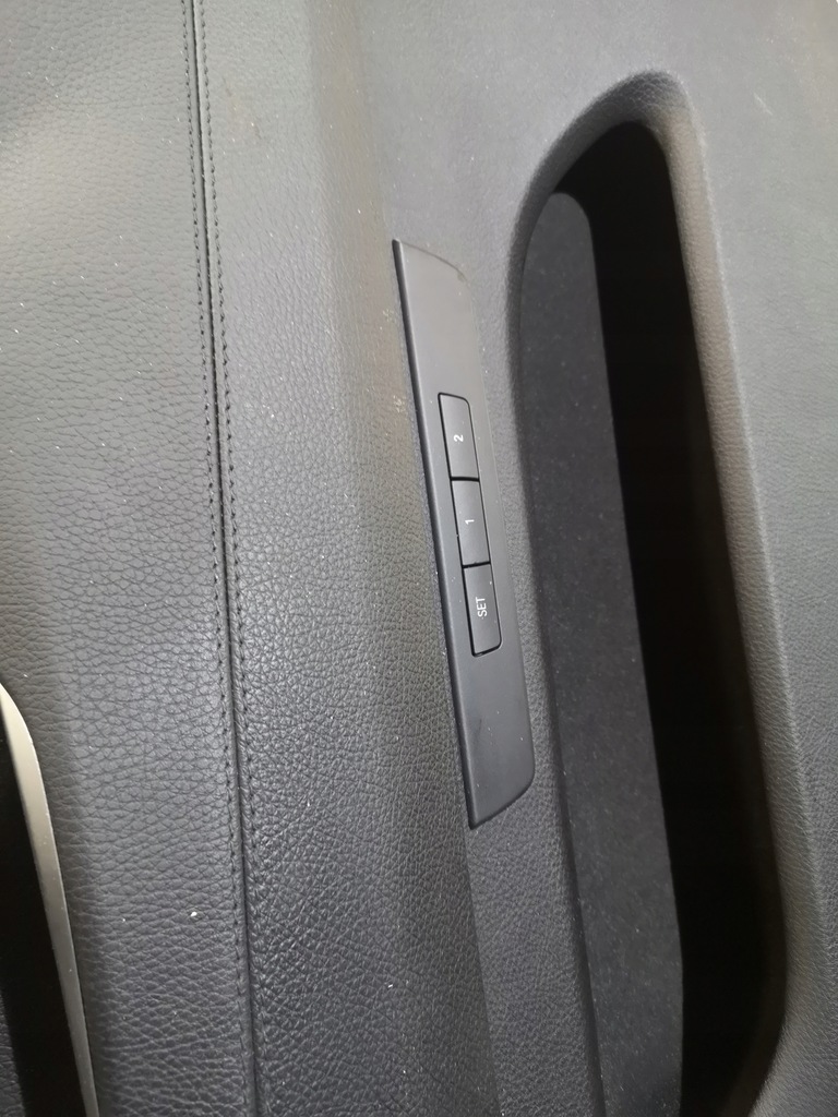 фото №5, Bmw 5 gt f07 обшивка дверь кожа