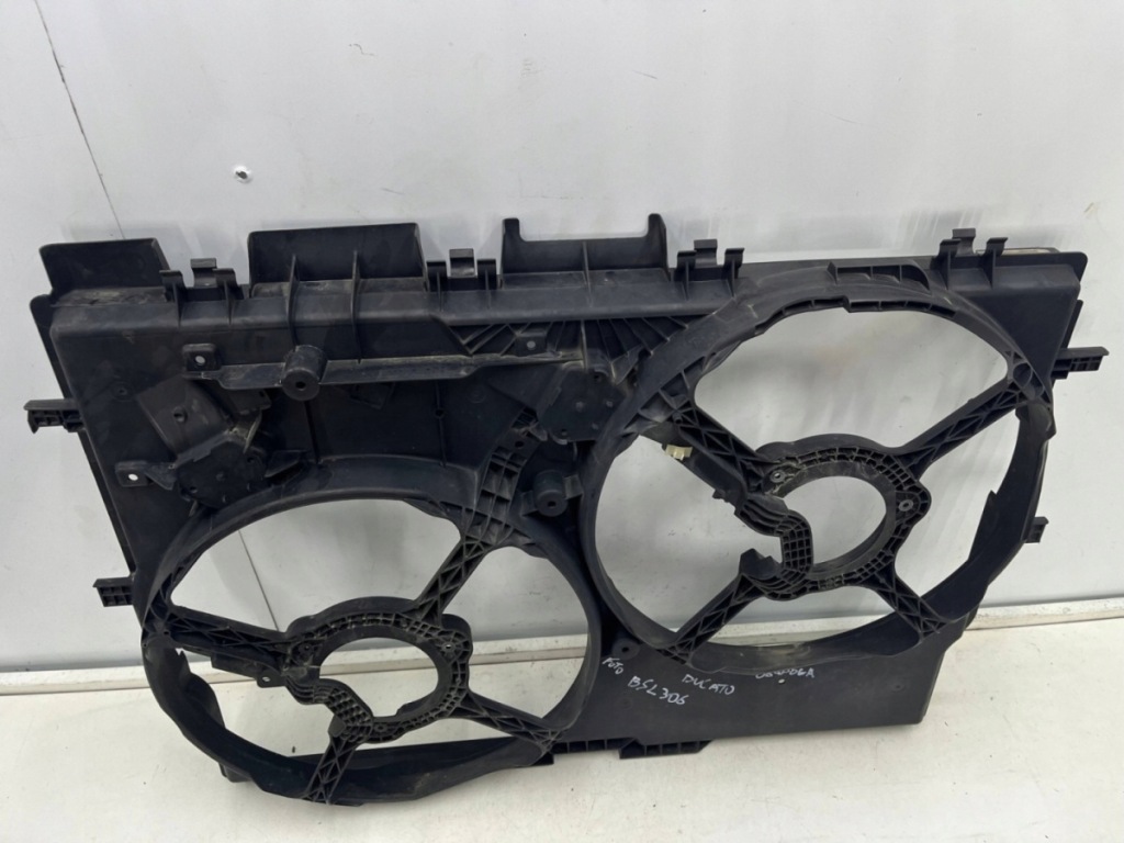 Корпус вентилятора радиатора citroen jumper boxer ducato 06r.- корпус с Разборки