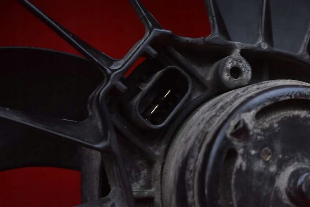 фото №9, Вентилятор 1115107ve dodge caliber 1.8 16v 150 km 06-12