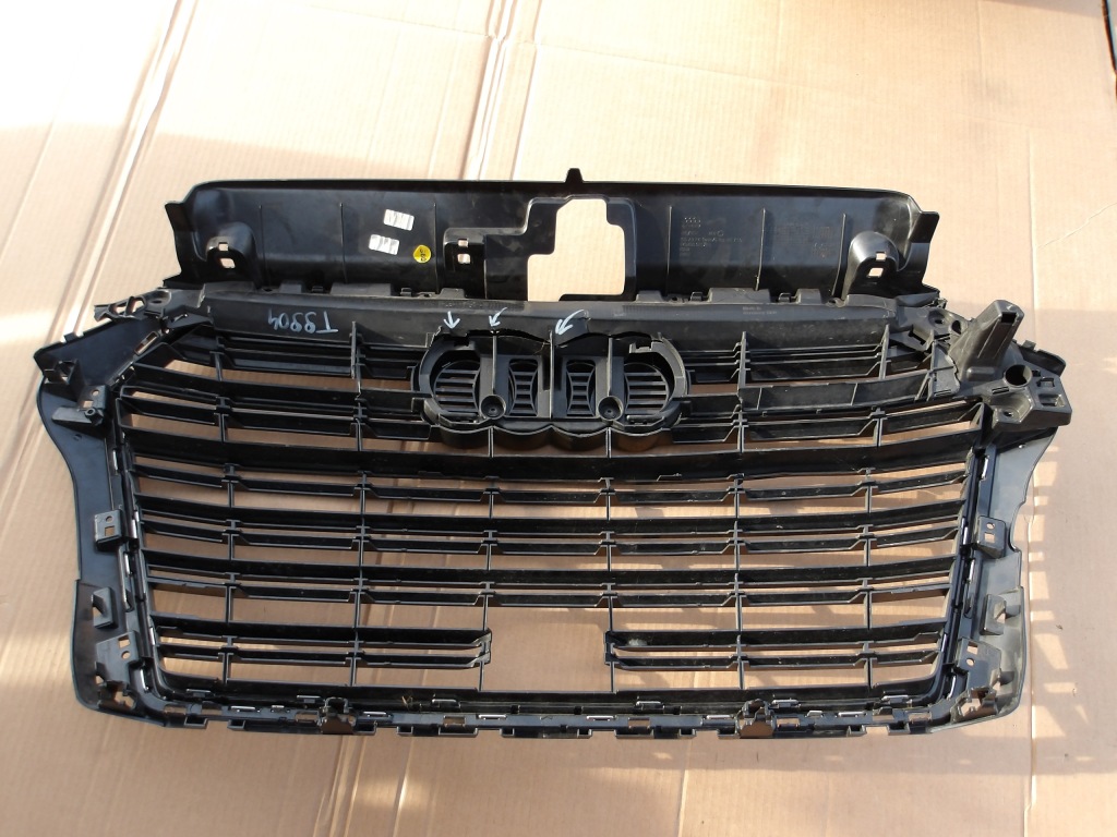 Купити Решітка радіатора решітка радіатора права audi a3 8v рестайлінг  8v5853651t 8v3853919