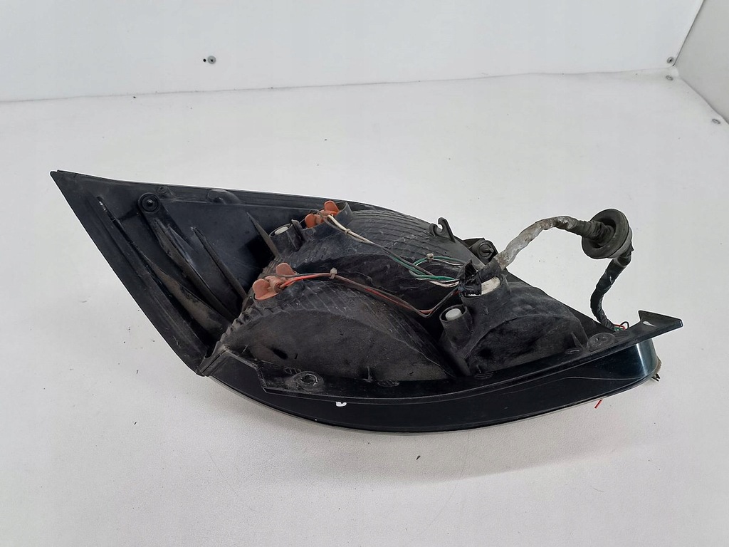 фото №7, Лампа задняя левая kia rio ii 92401-1g2l хэтчбек