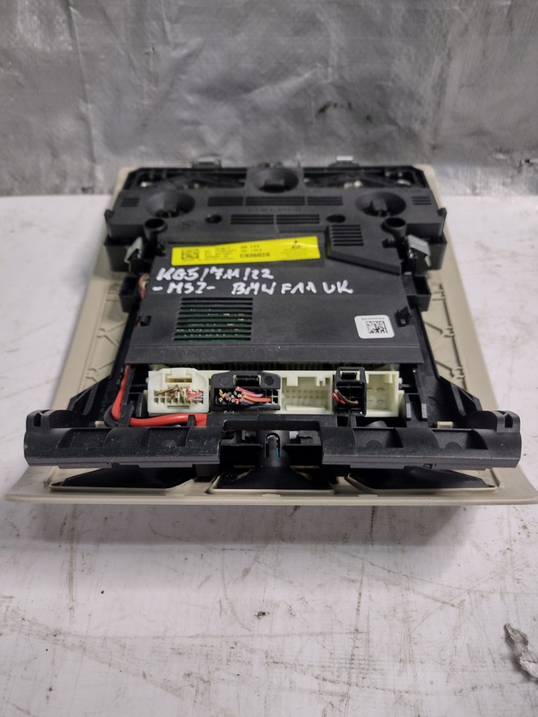 фото №11, Лампа подсветка потолочный bmw f11 uk